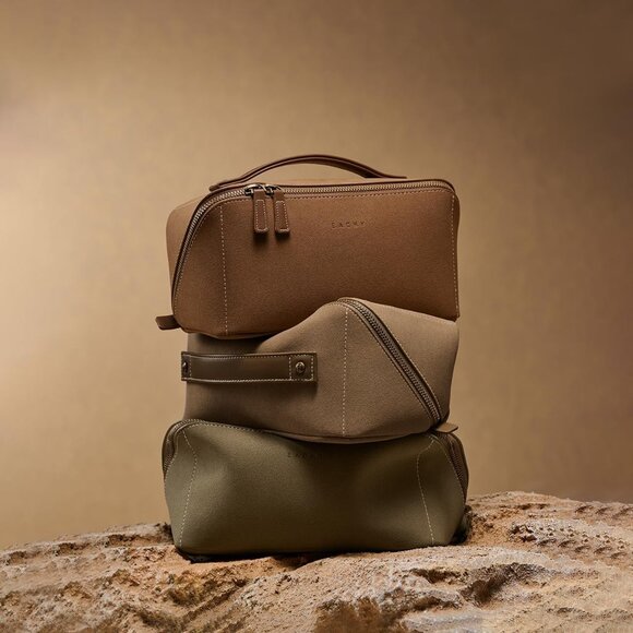 Women IC-Khaki Large Capacity Cosmetic Travel Makeup Waterproof Portable Bag - Picture 7 of 7